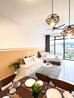 Georgetown Beacon SkyPool 9 pax Family & Baby-Friendly Luxury Suite Penang